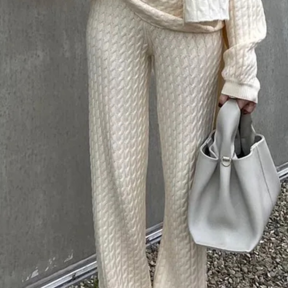 Off-white Cable knit trousers